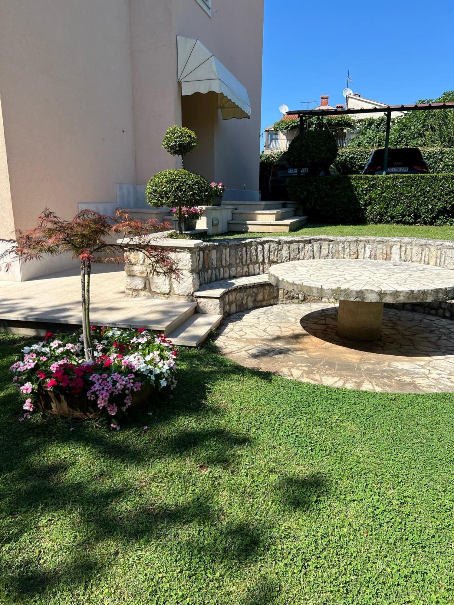 Apartments Monfiorenzo Ровінь Екстер'єр фото