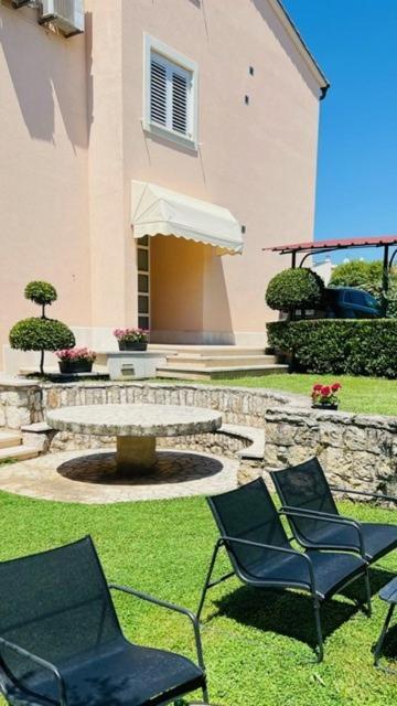 Apartments Monfiorenzo Ровінь Екстер'єр фото