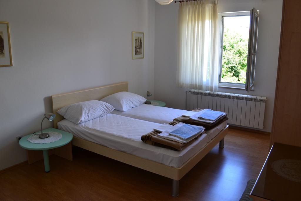 Apartments Monfiorenzo Ровінь Екстер'єр фото