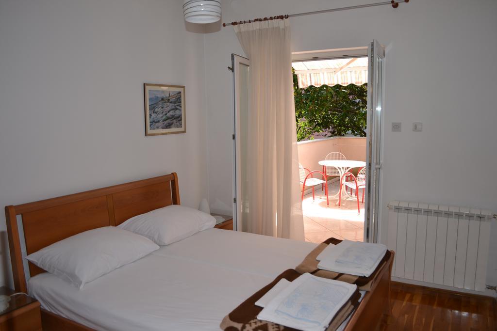 Apartments Monfiorenzo Ровінь Екстер'єр фото