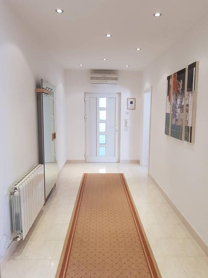 Apartments Monfiorenzo Ровінь Екстер'єр фото