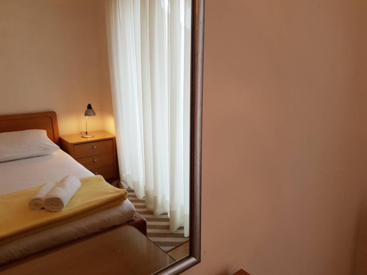 Apartments Monfiorenzo Ровінь Екстер'єр фото